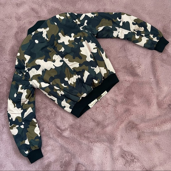 Topshop Camouflage Bomber Jacket (Size 2 US/UK 6) - Green, Taupe, Black & Gold - Picture 9 of 12